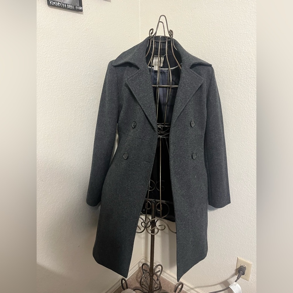 Old Navy Pea Coat. Size medium. Charcoal Grey. Knee Length